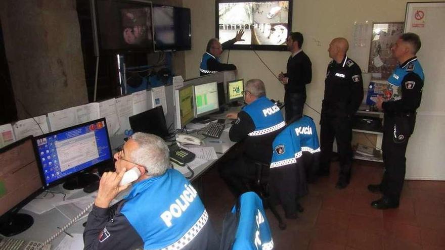El Ayuntamiento instala diez cámaras de vigilancia del tráfico y seguridad ciudadana
