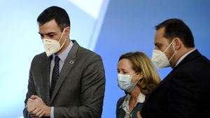 Ábalos s’inclina per frenar la venda parcial de Naturgy i Calviño demana cautela