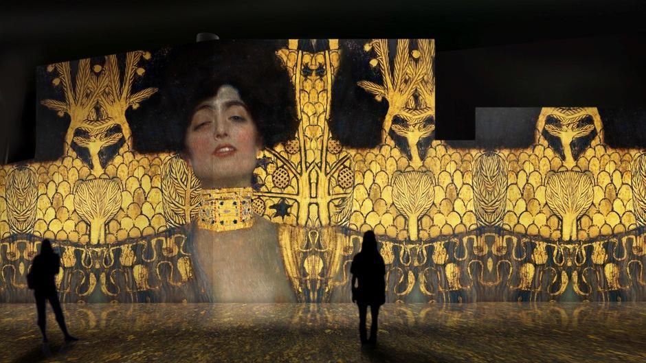 Inauguración de la exposición 'El oro de Klimt' en Muelle Uno.