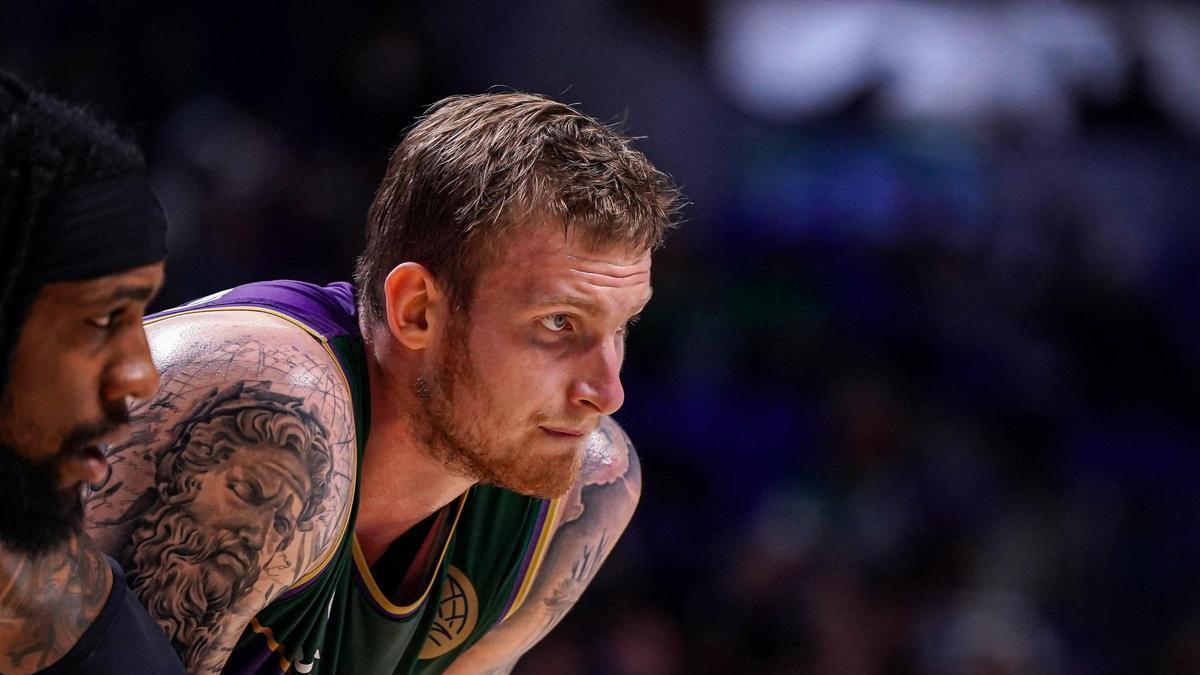 Olek Balcerowski se torció un tobillo el martes en Chalon.