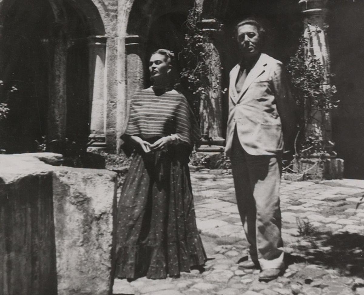 Frida Kahlo i André Breton, en el viatge cap a Puebla (Mèxic) 27 de maig 1938.