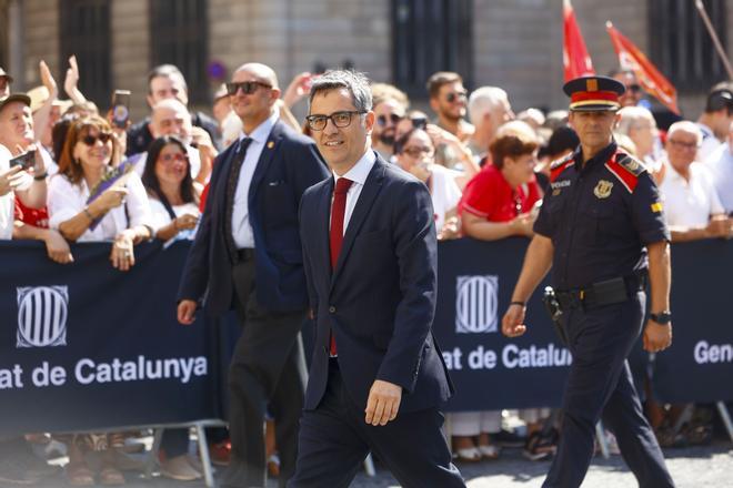 Salvador Illa sworn in as new president of Catalan Parliament