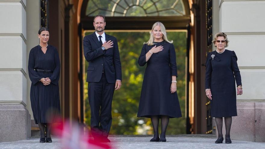 Mette-Marit no asistirá hoy al juramento de Haakon VIII tras sufrir nuevas complicaciones por su trasplante pulmonar