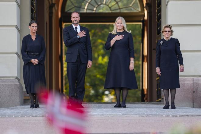 Mette-Marit no asistirá hoy al juramento de Haakon VIII tras sufrir nuevas complicaciones por su trasplante pulmonar