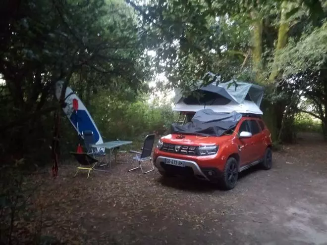 Acampadas ilegais no litoral da ría de Arousa