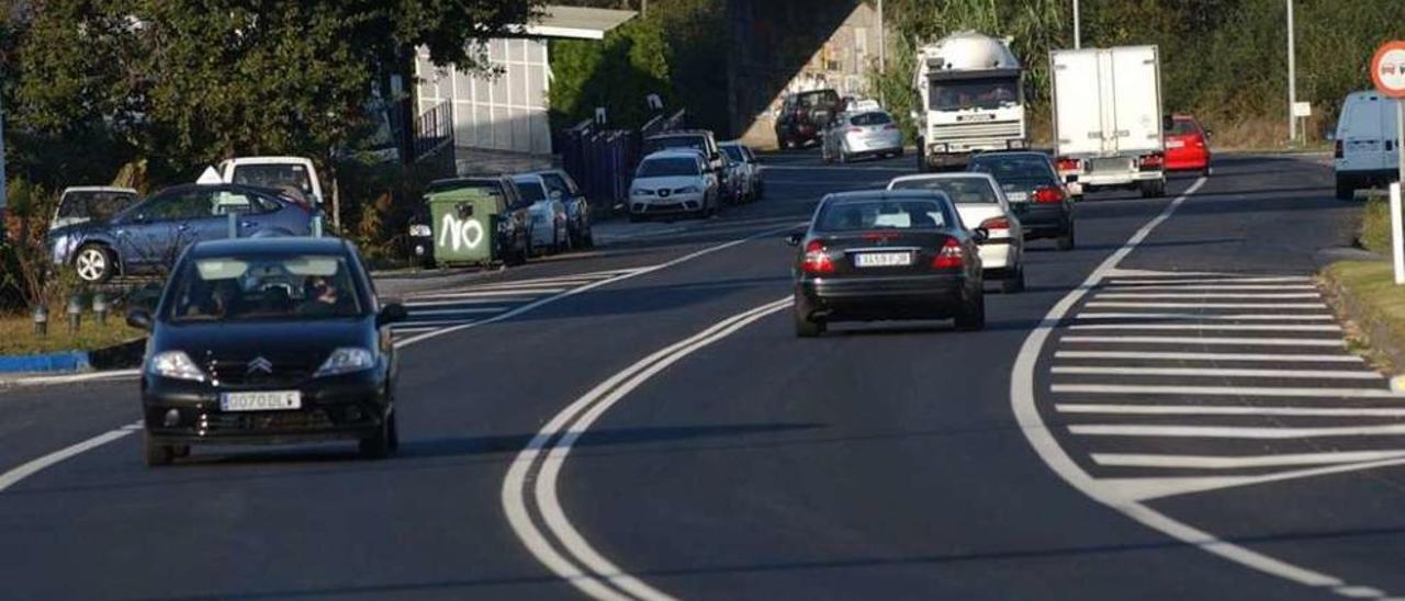 Carretera de Vilagarcía a su paso por la parroquia de Campañó. // Rafa Vázquez