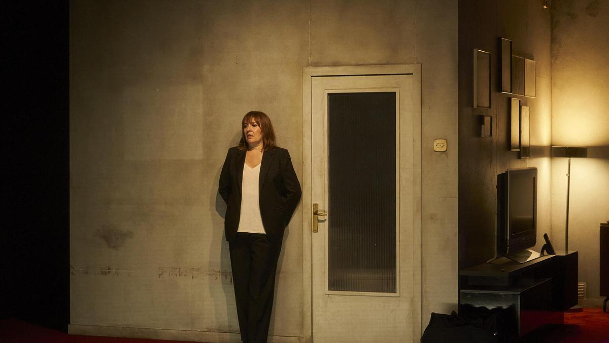 'Boira' es uno de los textos más lúcidos y ambiciosos de Cunillé, buena muestra de su teatro más comprometido con el retrato humano del presente.