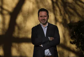 Álvaro Bilbao, neuropsicólogo: "Si a tus hijos les enseñas a ir bien aseados o a comer con la boca cerrada, les estás enseñando modales pero no educación"