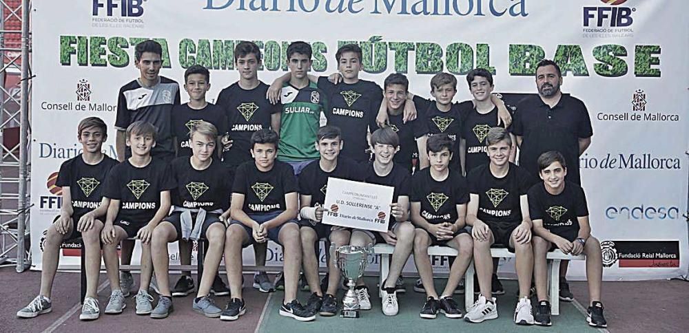 CAMPEÓN: Sollerense. Infantil Segunda Liga C