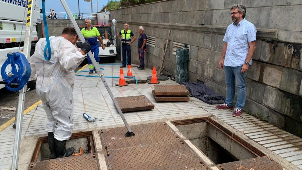 Trabajos con ozono junto al depósito de tormentas de La Cícer. | | LP/DLP