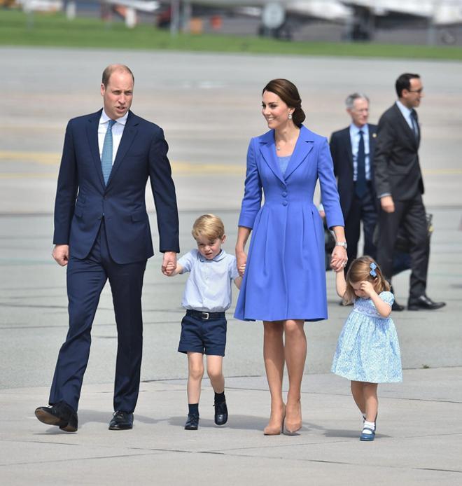 Los Duques de Cambridge y sus hijos terminan el viaje oficial en Polonia