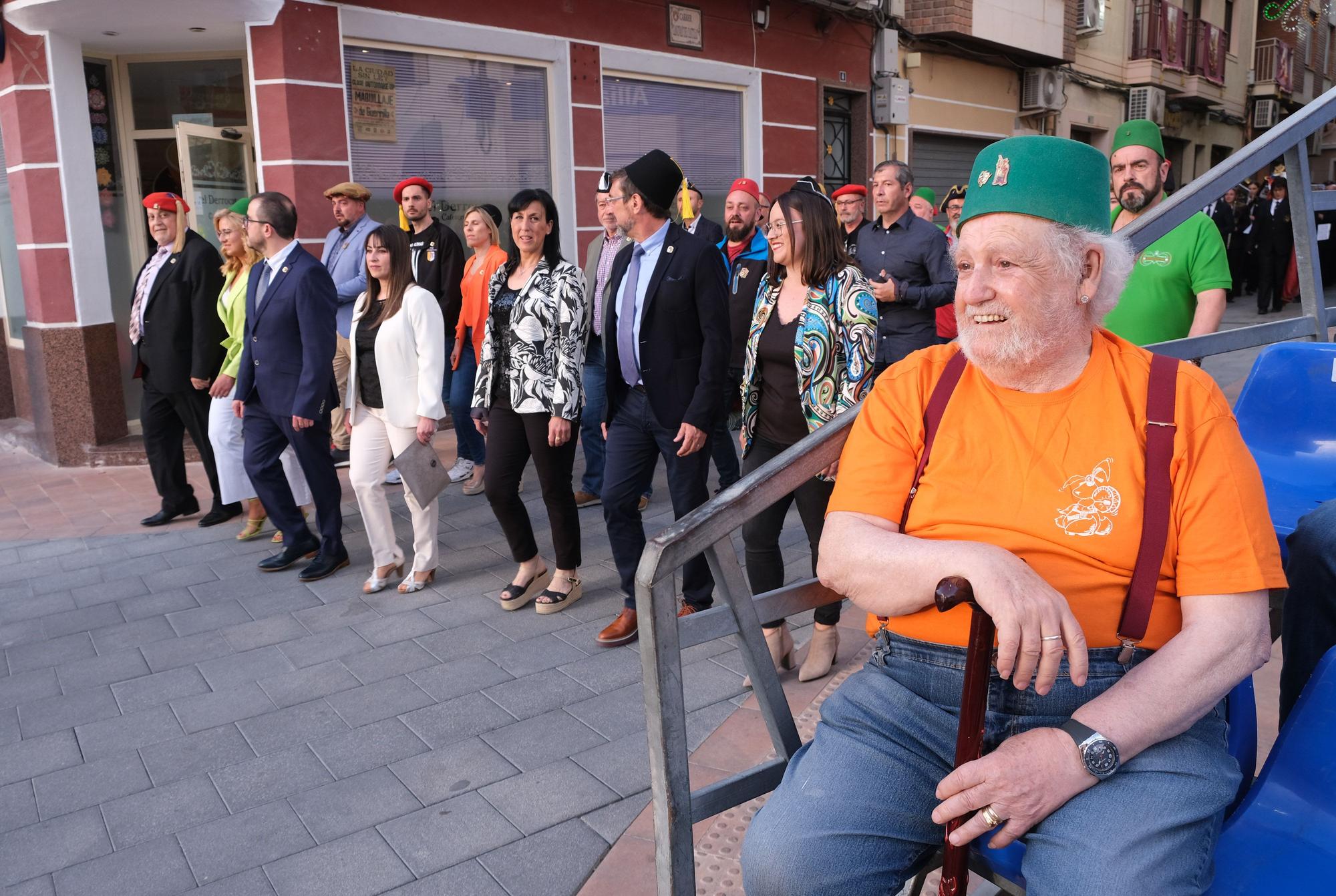 El pasodoble de la euforia abre las fiestas de Petrer