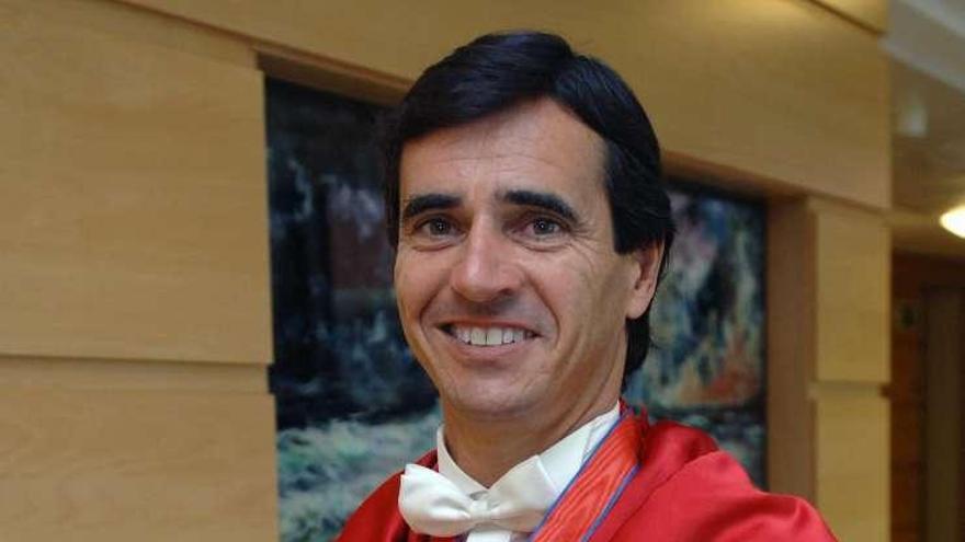Domingo Bello Janeiro ingresa en la Academia de Derecho de Córdoba