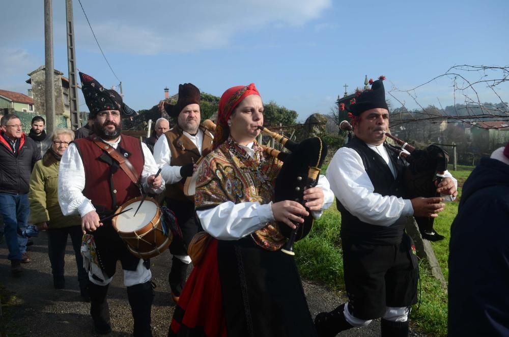 Procesión de los lacones, en el Concello de Valga.