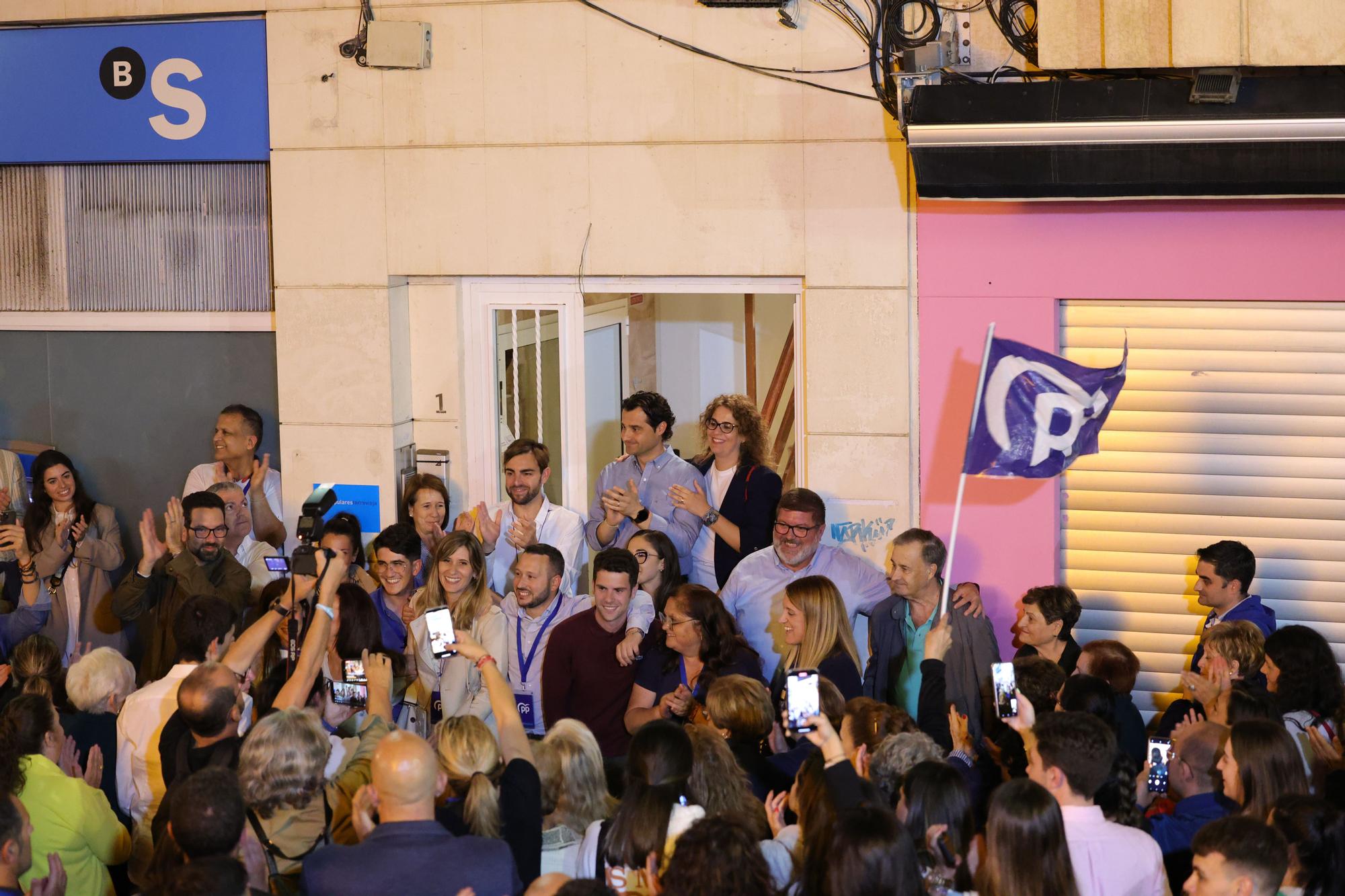 El PP celebra la revalidación de su mayoría absoluta en el Ayuntamiento de Torrevieja
