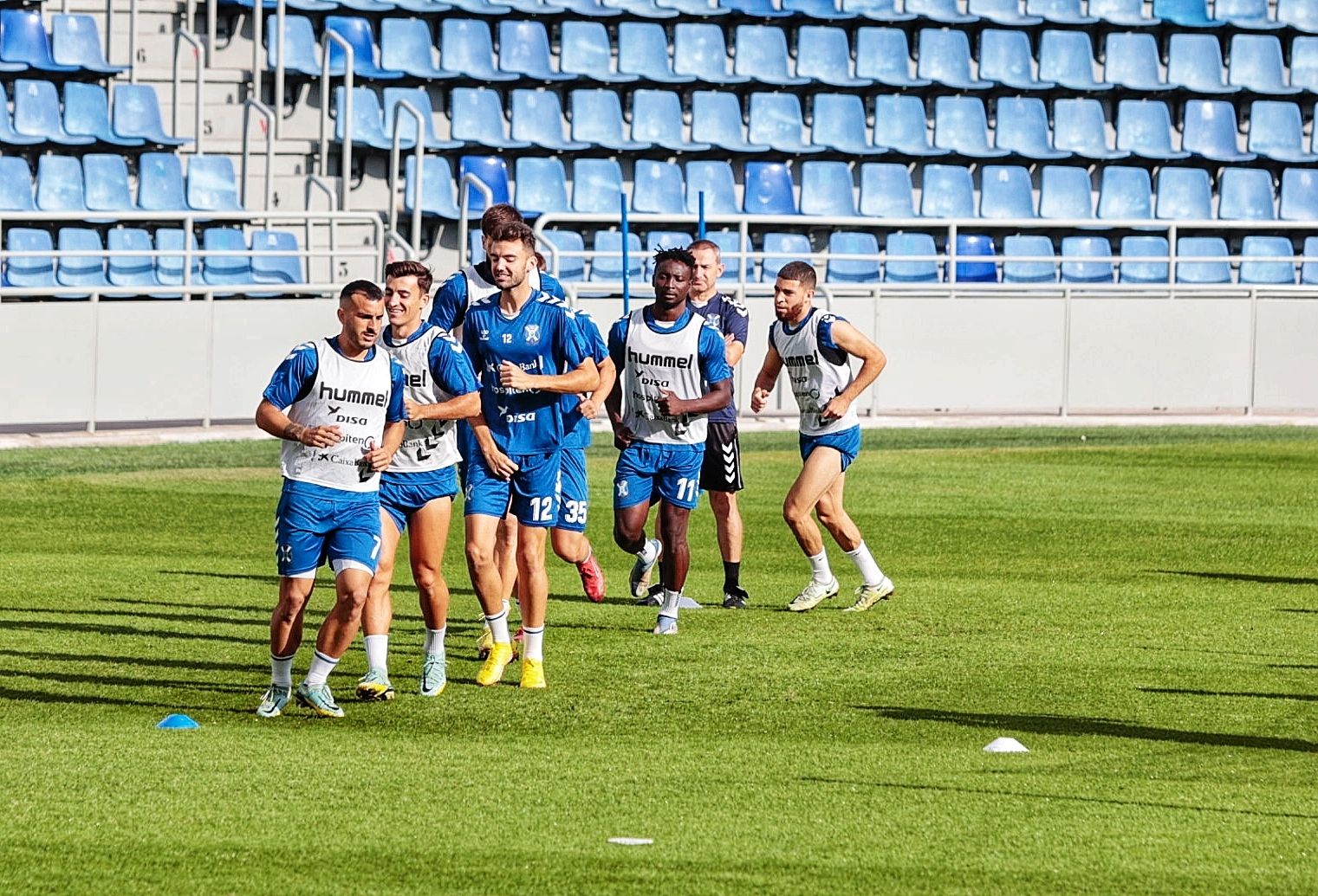 Entrenamiento del CD Tenerife antes del derbi canario