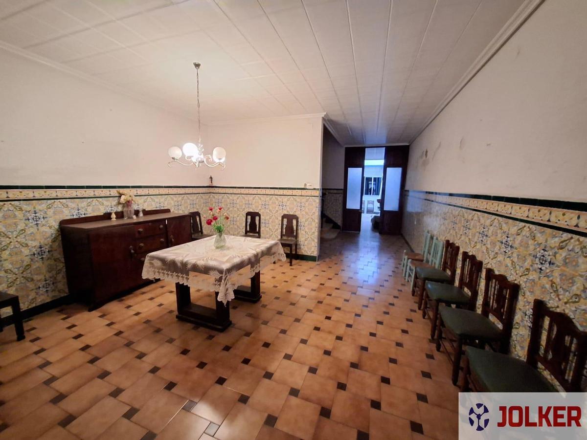 Galería de fotos: Sale a la venta una casa con terraza en la zona del Madrigal de Vila-real por 150.000 euros