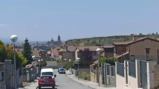 Chalés de un millón de euros con vistas a la catedral y "vida tranquila": así es el pueblo más rico de Segovia