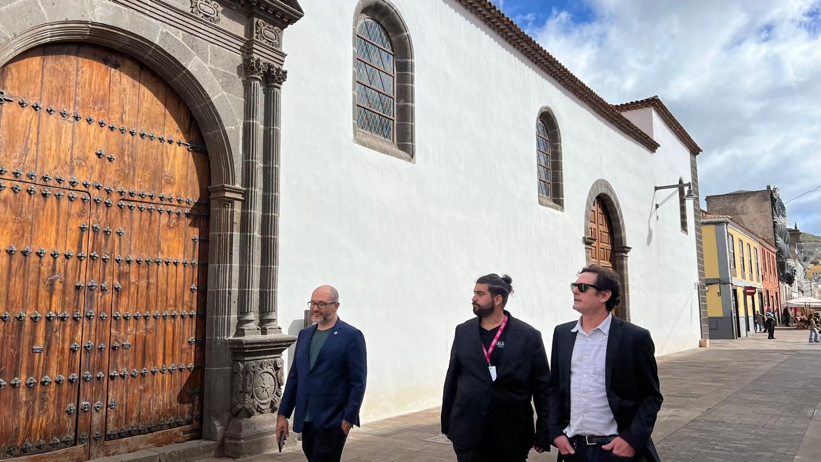 Henry Thomas, el niño de ET, de paseo por La Laguna