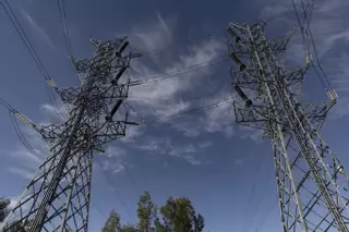 El precio de la luz sube el sábado hasta los 225,08 euros/MWh