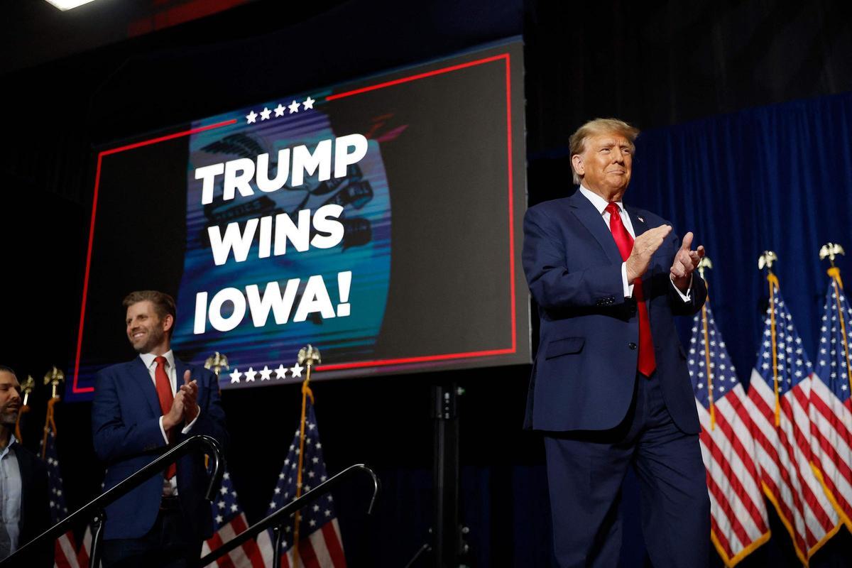 Trump arrasa en los caucus de Iowa