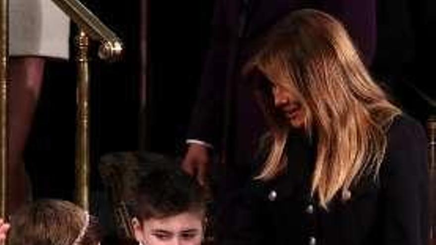 Melania Trump asiste a un discurso de su marido, su primera aparición pública desde diciembre