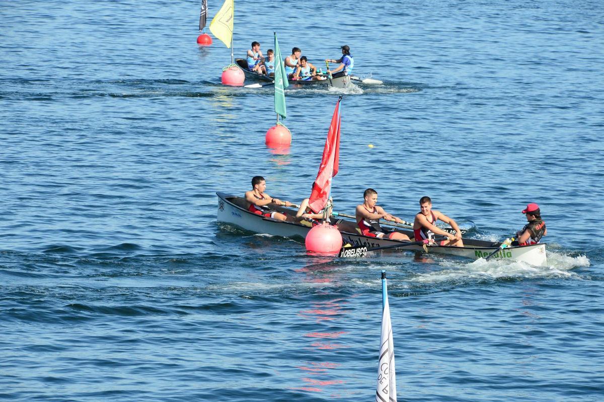 Una regata reciente en Bueu.
