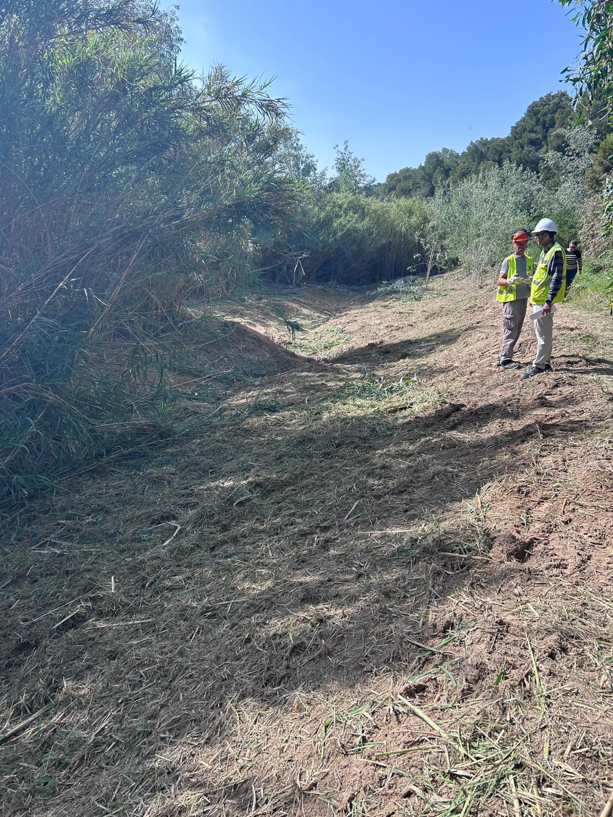 Trabajos de limpieza y mantenimiento de cauces en el litoral