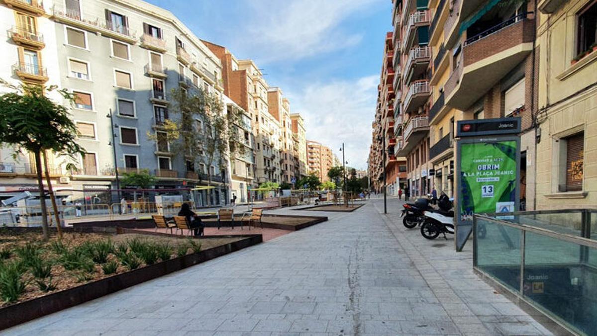 El nou carrer Pi i Margall, després de les obres. El nou carrer Pi i Margall, després de les obres.