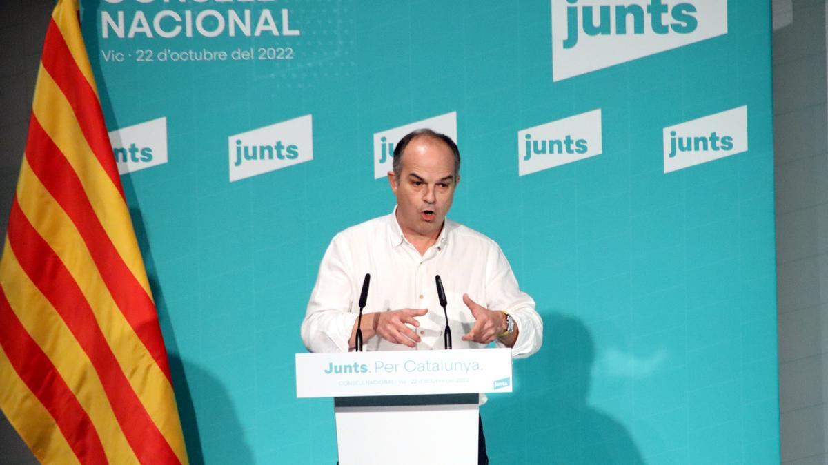 El secretari general de Junts, Jordi Turull, durant la seva intervenció al consell nacional que el partit ha celebrat aquest dissabte al matí a Vic