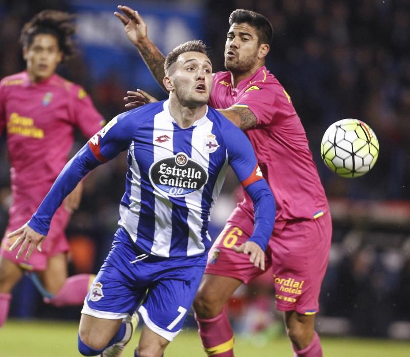 El Dépor cae en Riazor ante Las Palmas