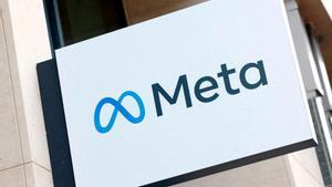 FILE PHOTO: The logo of Meta Platforms business group is seen in Brussels