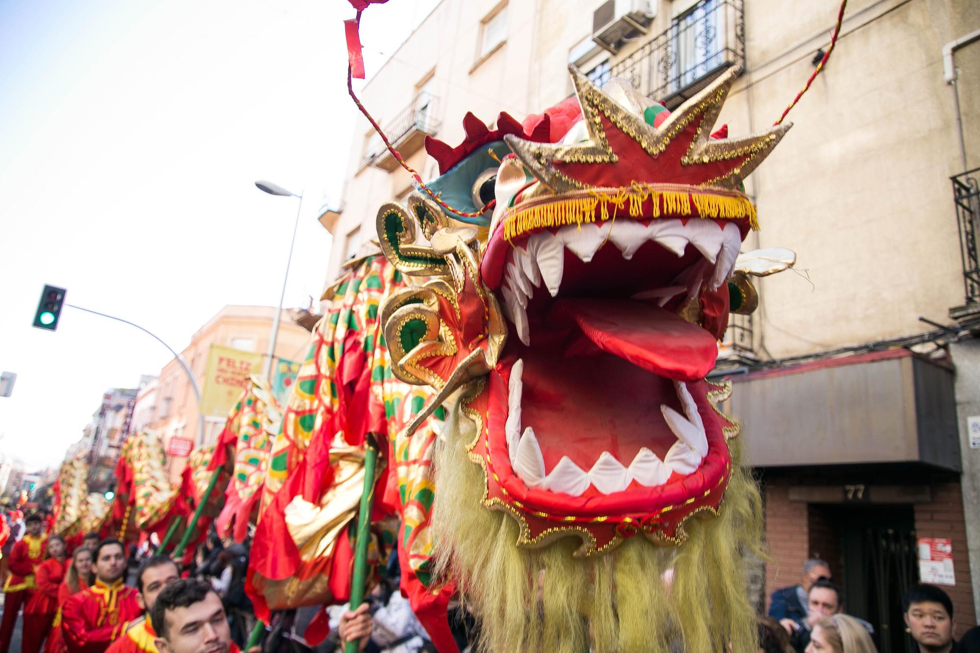 Pasacalles del Año Nuevo Chino en el distrito de Usera.