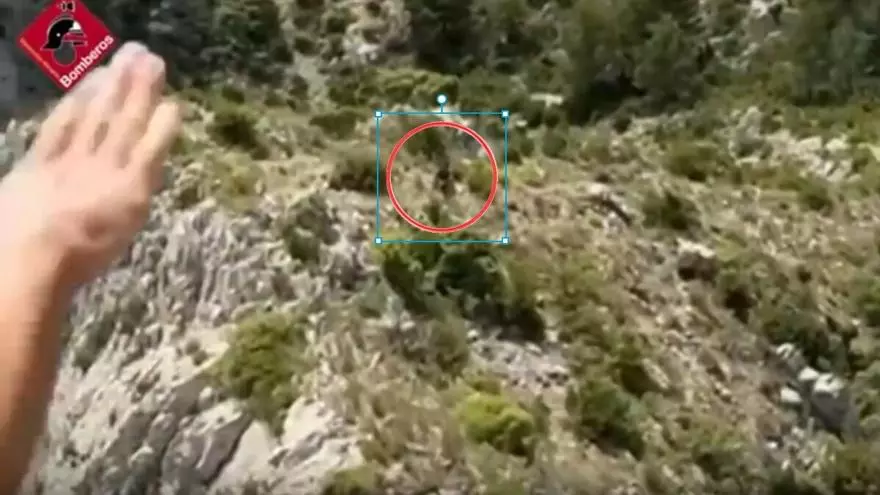 Bomberos rescatan a un hombre de 52 años tras perderse en el Penyó Cabal de Benimantell