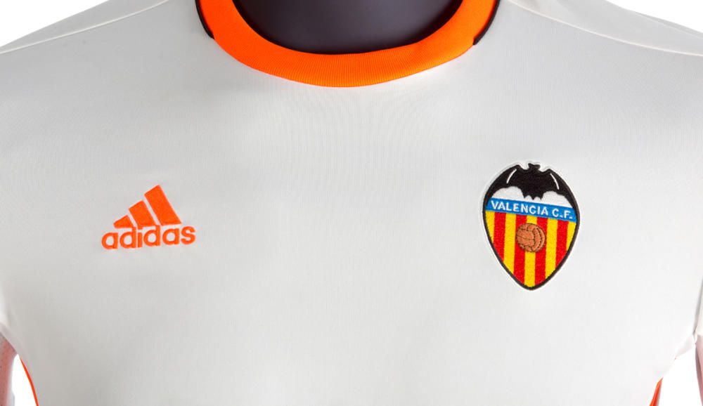 Las nuevas camisetas del Valencia CF 2016/17