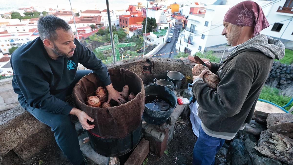 Guisado de ñames en una finca de Garachico