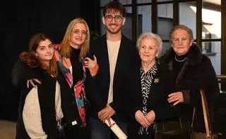 Mejor expediente de Enfermería en Extremadura: «He trabajado tres meses y he podido tener once o doce contratos»