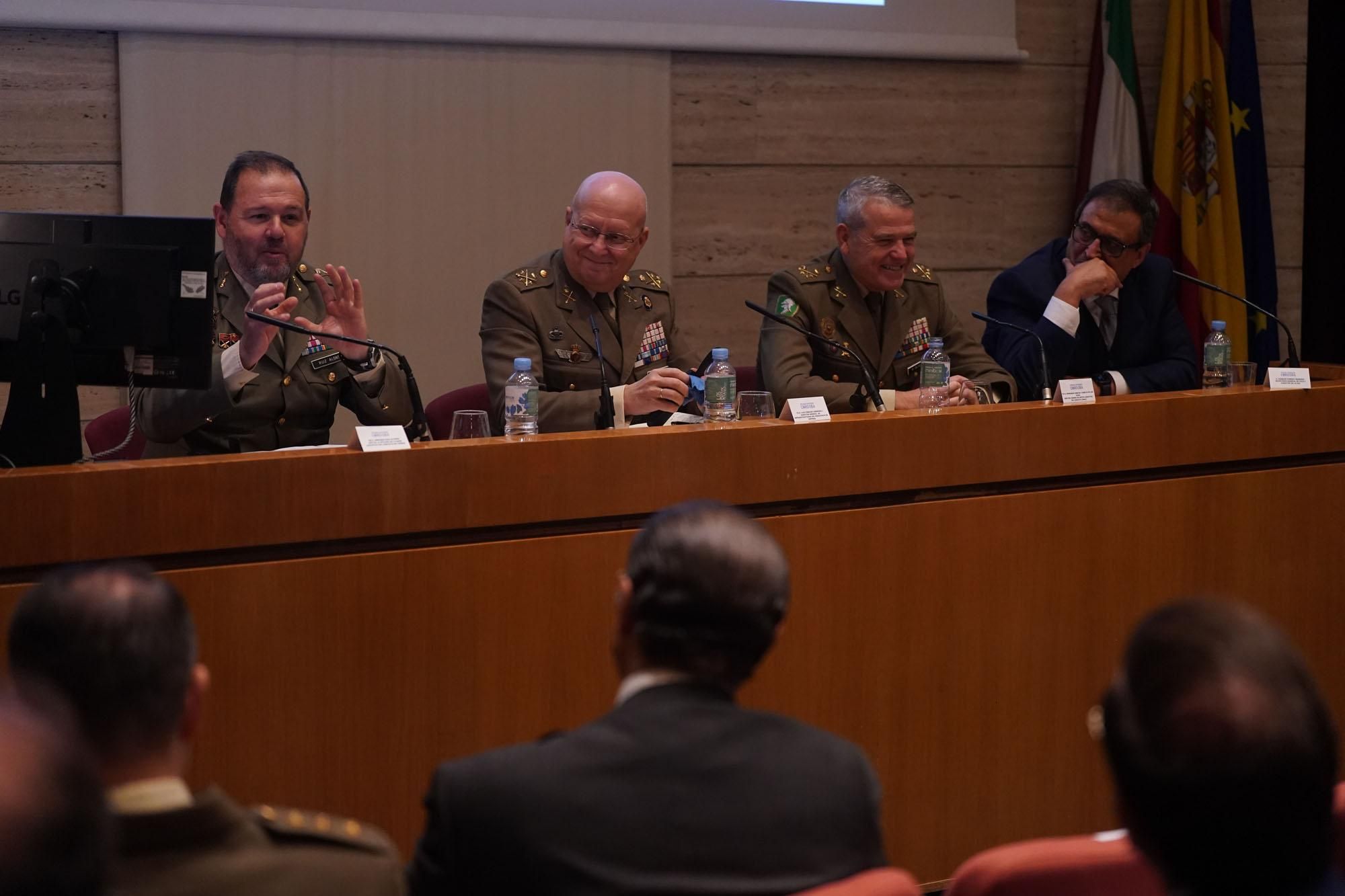 La jornada 'La logística: vector de desarrollo. La Base Logística y Tecnológica del Ejército de Tierra', en imágenes