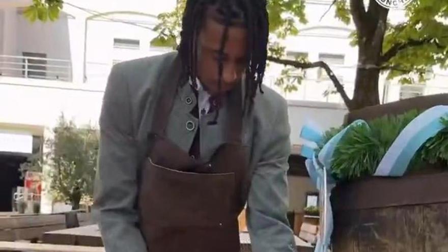 ¿Te beberías esta cerveza? Olise vuelve a hacerse viral tras este vídeo del Bayern