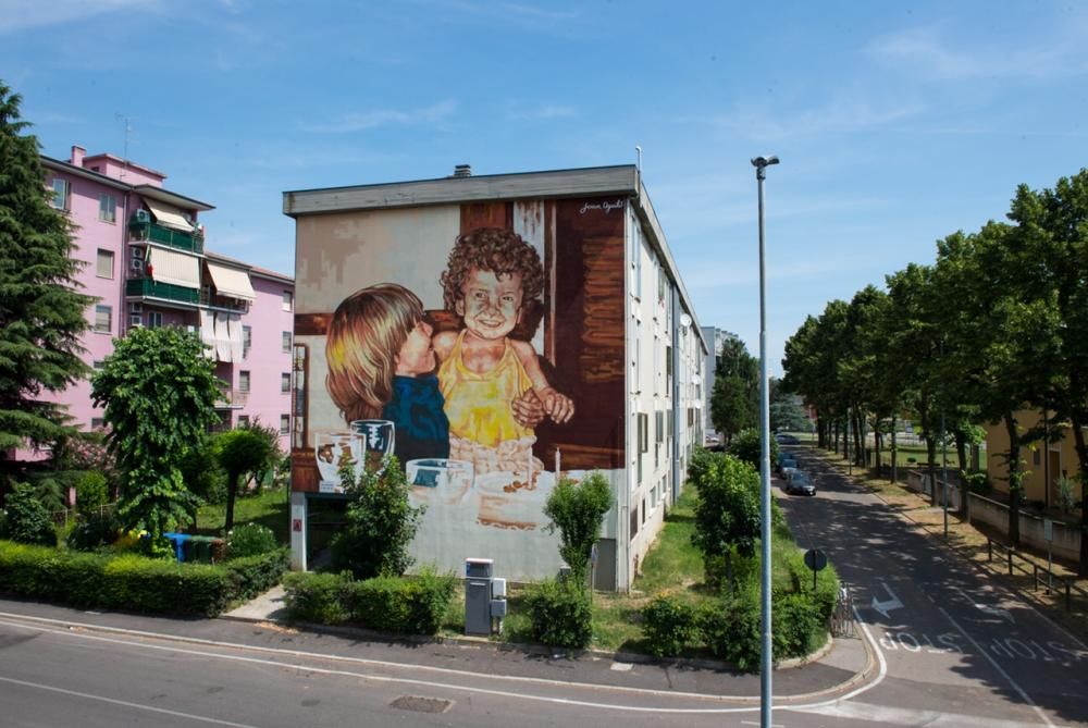 Una obra del artista mallorquín Joan Aguiló decora una fachada de la ciudad italiana de Mantua