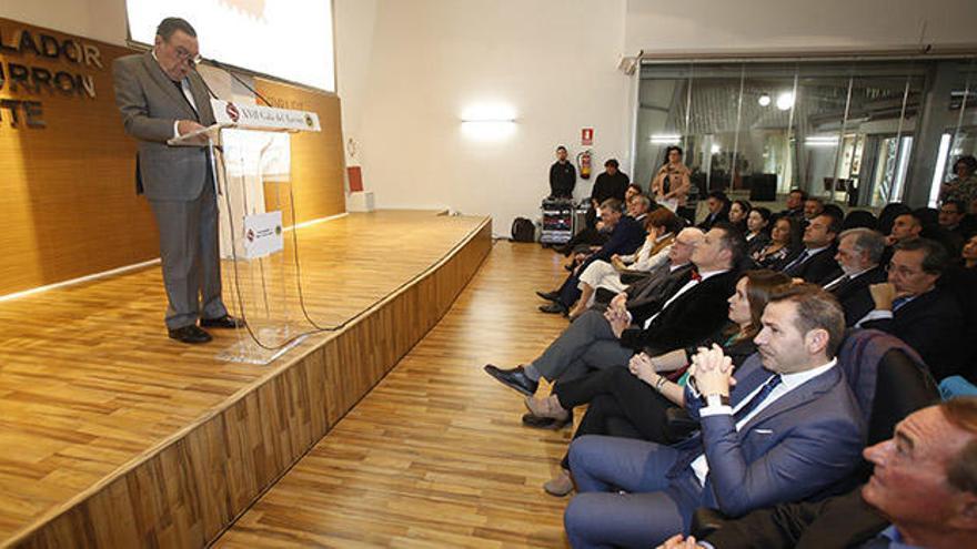 Enrique Garrigós, presidente del Consejo Regulador IGP Jijona y Turrón de Alicante, en su discurso durante la  celebración de la Gala del Turrón