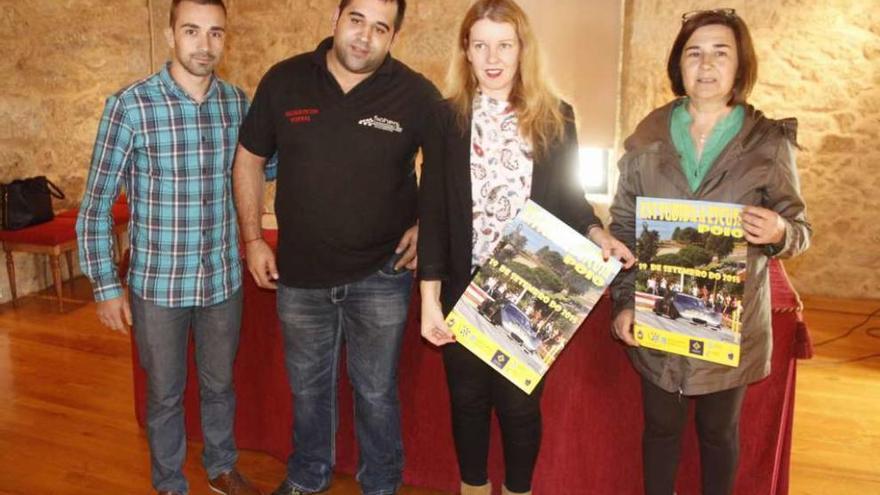 Organizadores, piloto y la concejala Marga Caldas, durante la presentación de la prueba. // Santos Álvarez