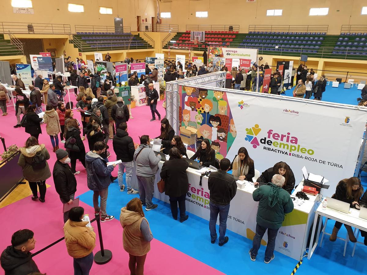 Feria de empleo de Riba-roja de Túria.