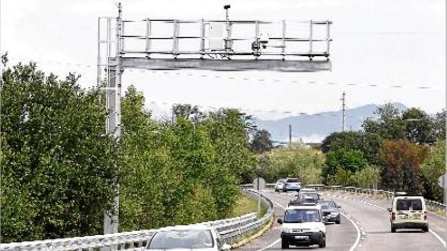 Un dels últims radars fixos instal·lats a la província de Girona.