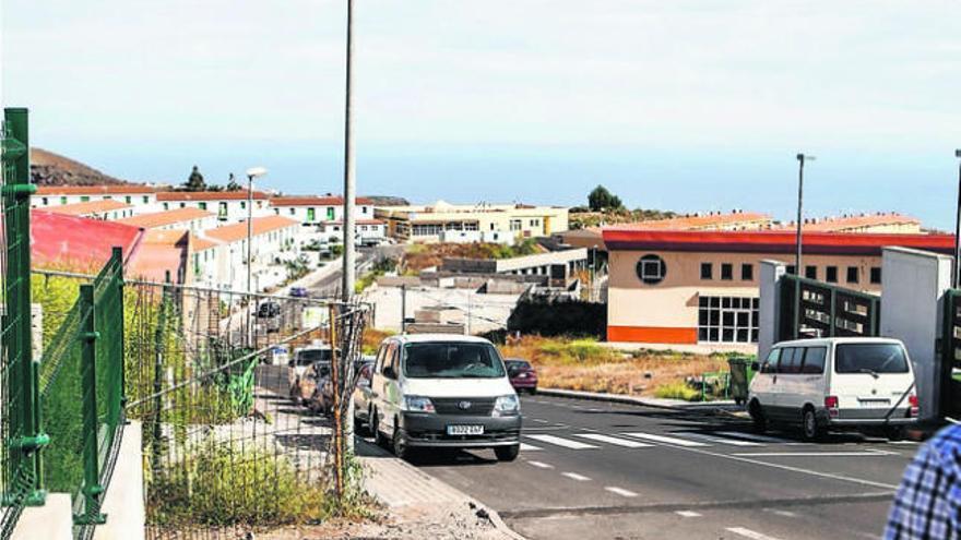 En Lomo El Pino se concentran las cuatro instalaciones públicas paralizadas