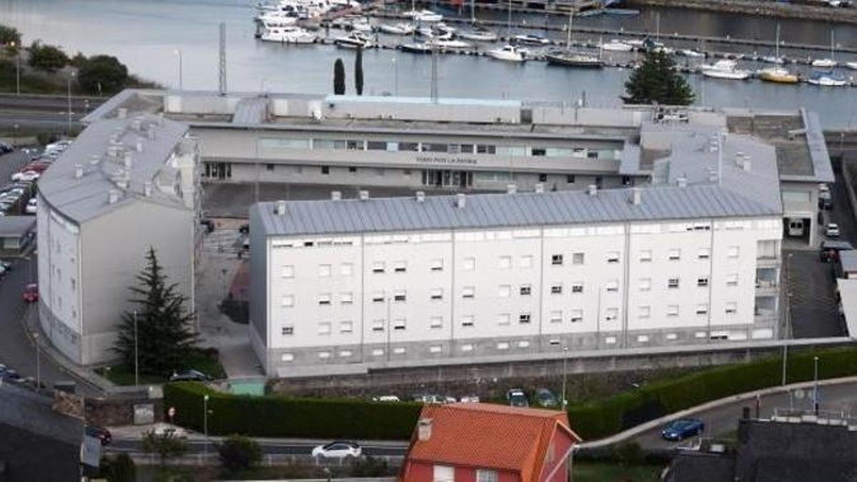 Comandancia de la Guardia Civil de Pontevedra, objeto de varios ataques