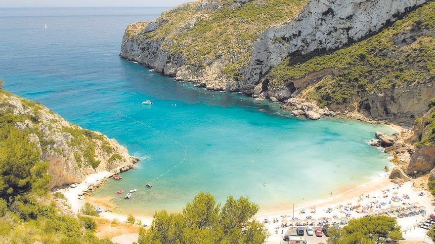 El rincón de aguas turquesa que todos quieren fotografiar en Alicante