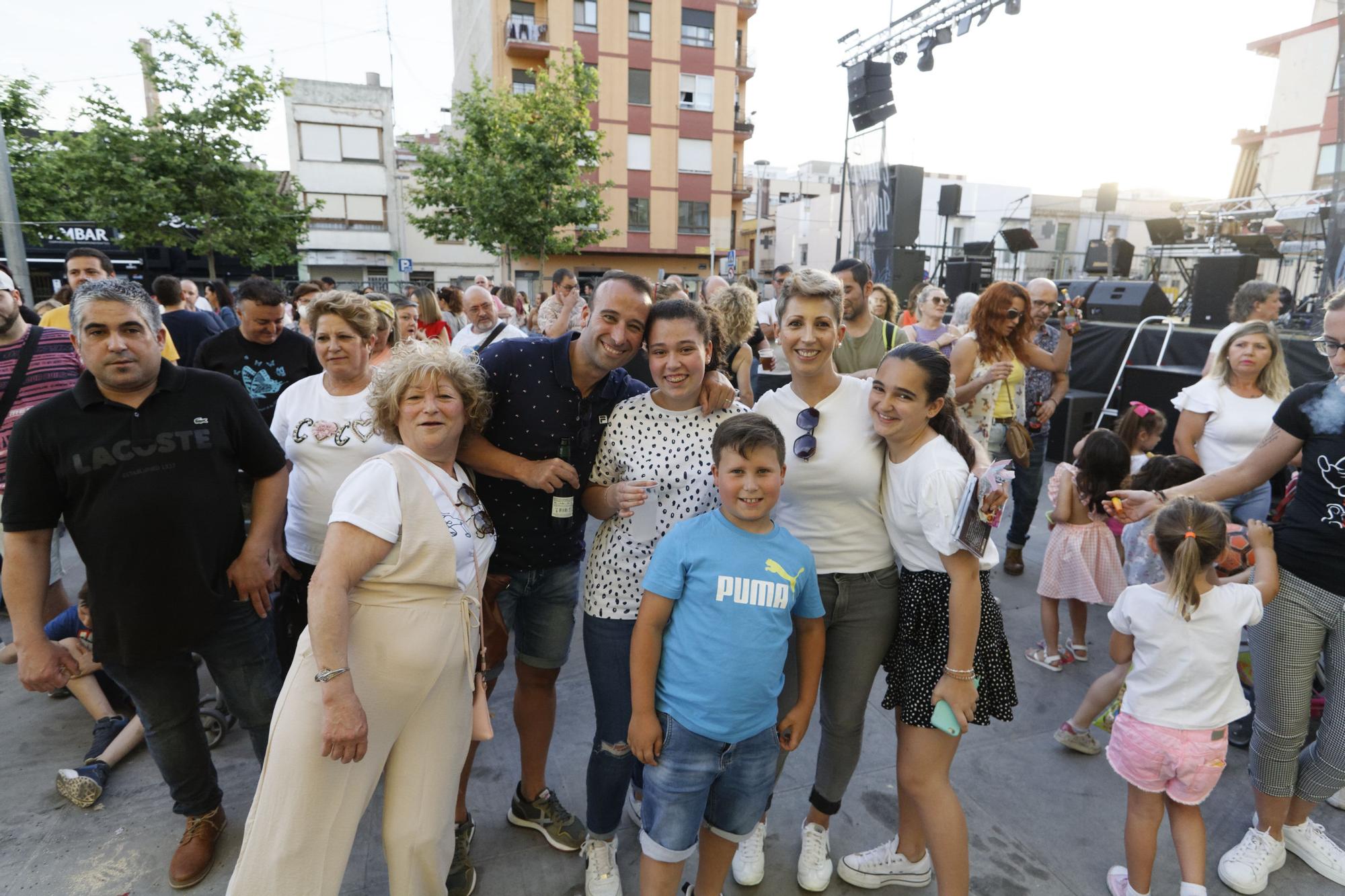 El abarrotado 'sopar de germanos per a veïns' de Vila-real, en imágenes