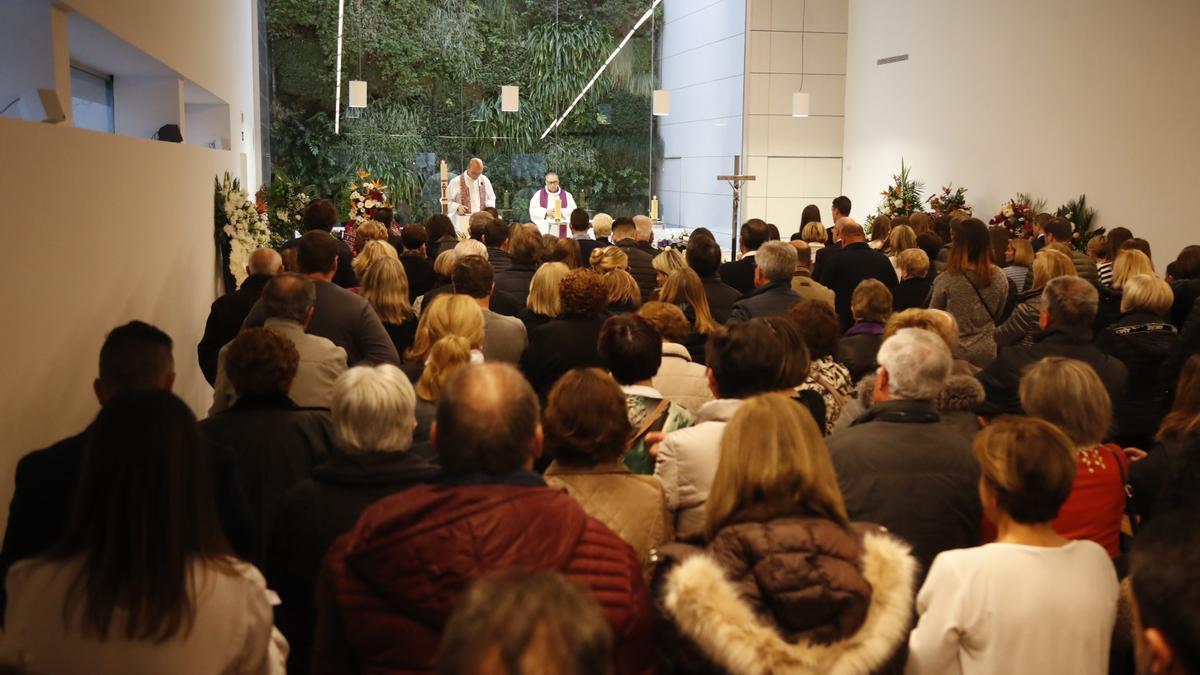 En la capital de la Plana son mayoría las familias que optan por celebrar el oficio religioso en la misma capilla del tanatorio en lugar de en una parroquia.