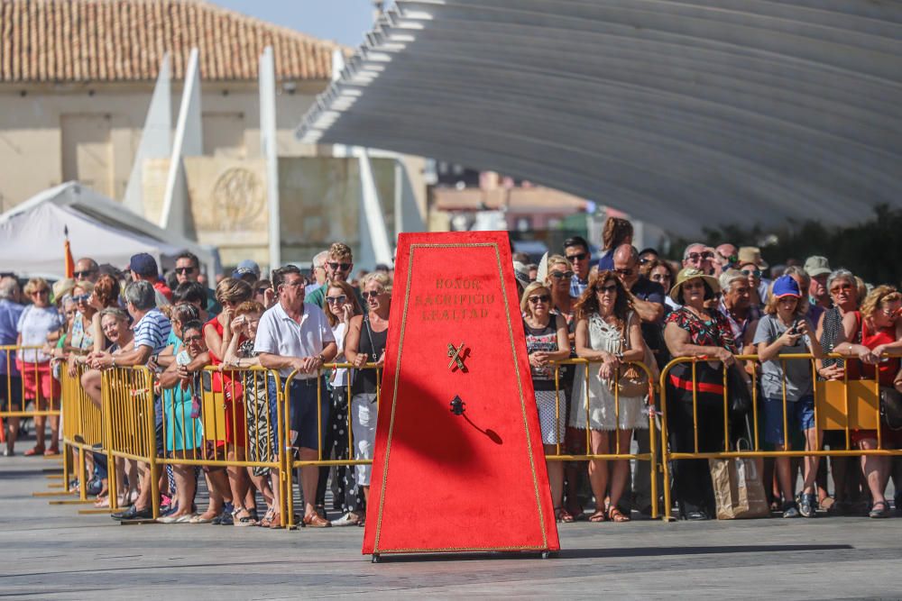 La Guardia Civil recibe un homenaje en Torrevieja